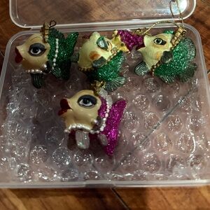 Lot of 4 Miniature Glass Kissy Face Fish Ornaments